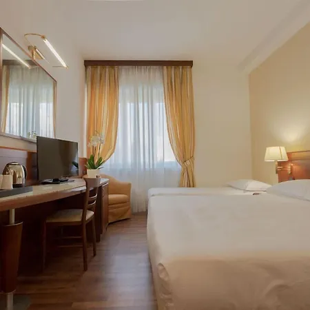Hotel Europa 4*