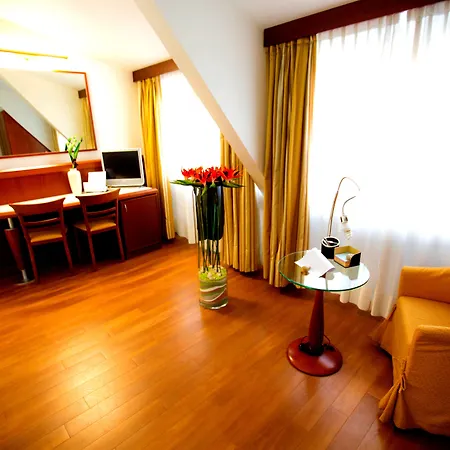 Europa Hotell 4*